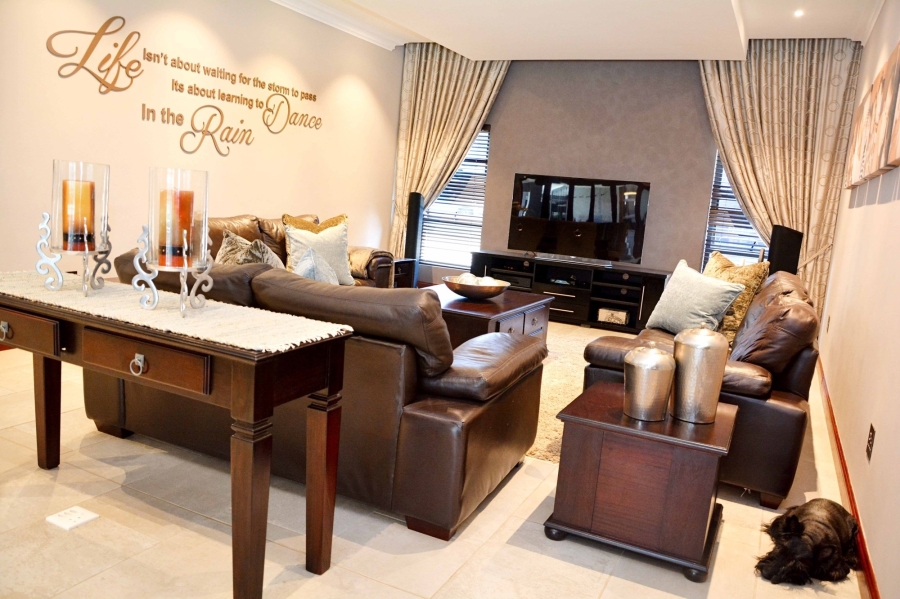 4 Bedroom Property for Sale in Wilkoppies North West